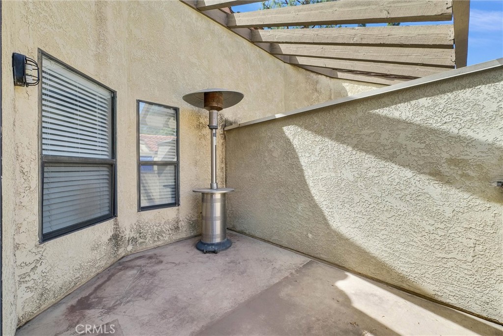 1136 W Blaine Street 203