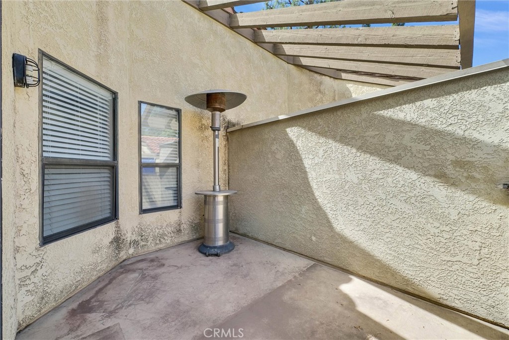 1136 W Blaine Street 203