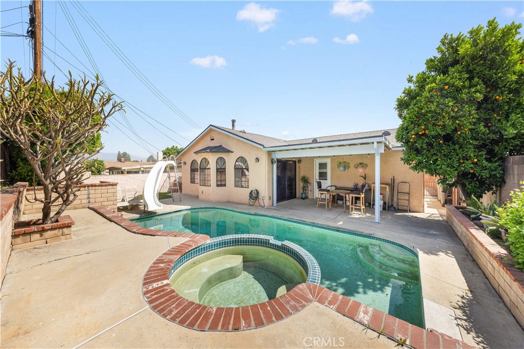 2139 Vivero Drive