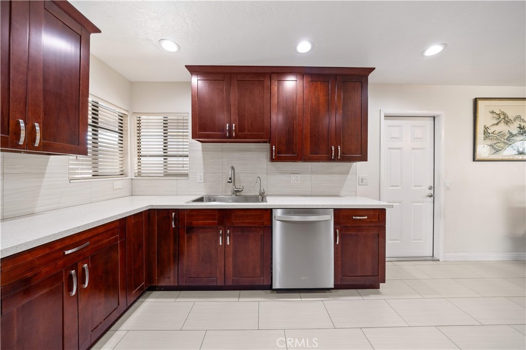 2139 Vivero Drive