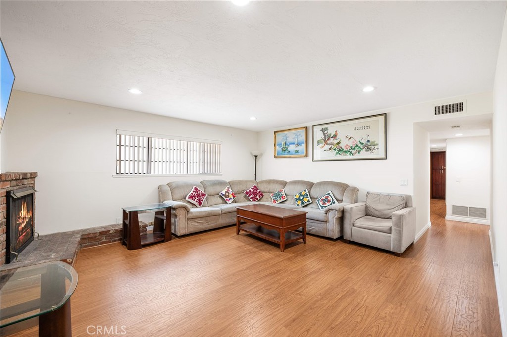 2139 Vivero Drive