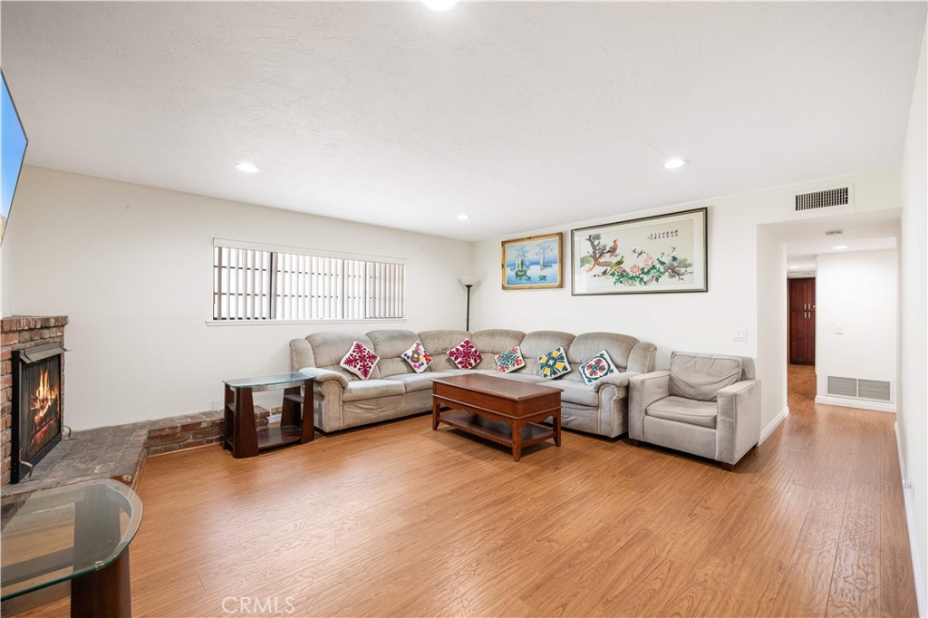2139 Vivero Drive