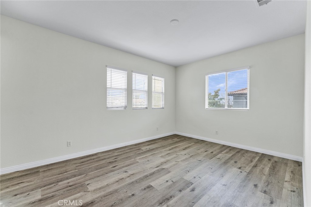 34326 Forest Oaks