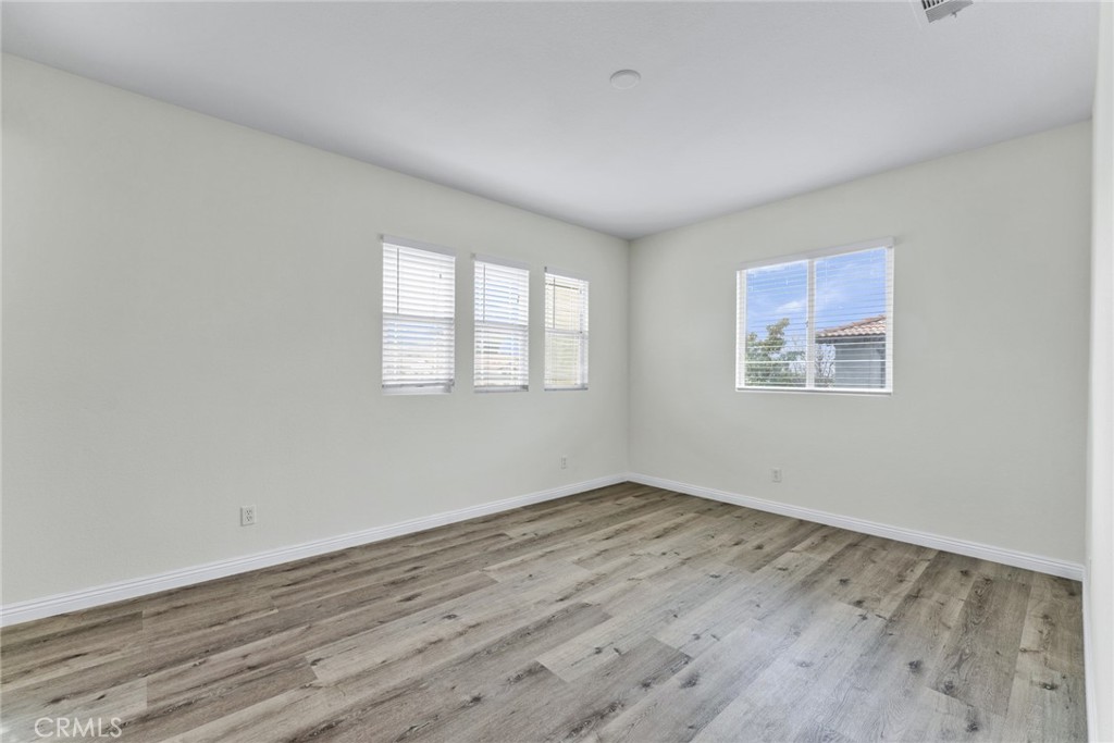 34326 Forest Oaks
