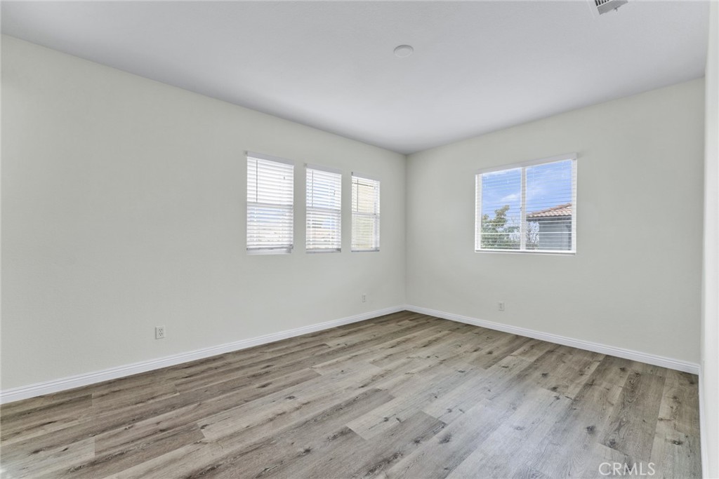 34326 Forest Oaks