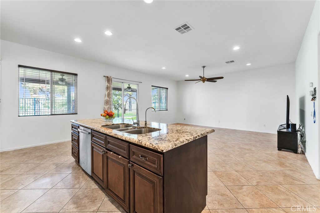 34326 Forest Oaks