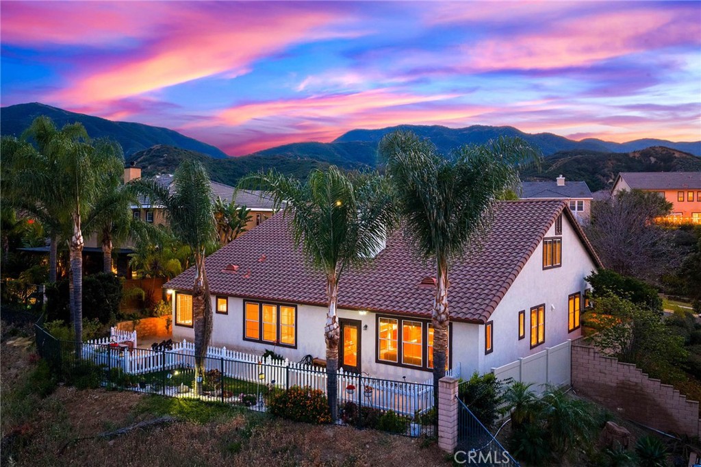 3165 Forest View