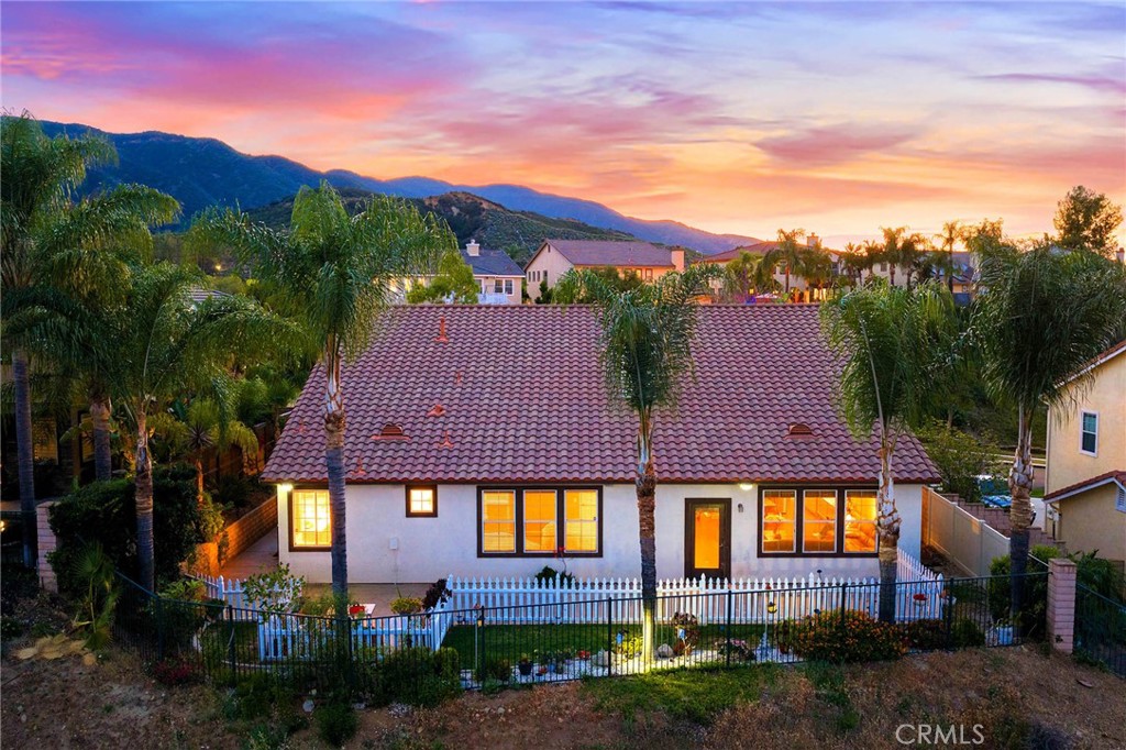 3165 Forest View
