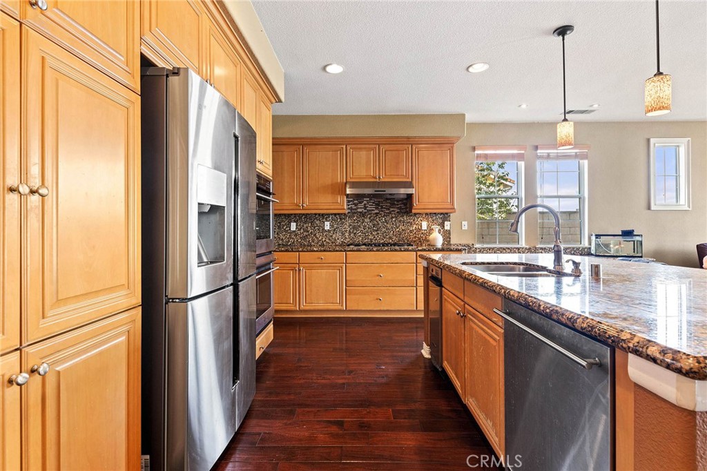 3165 Forest View