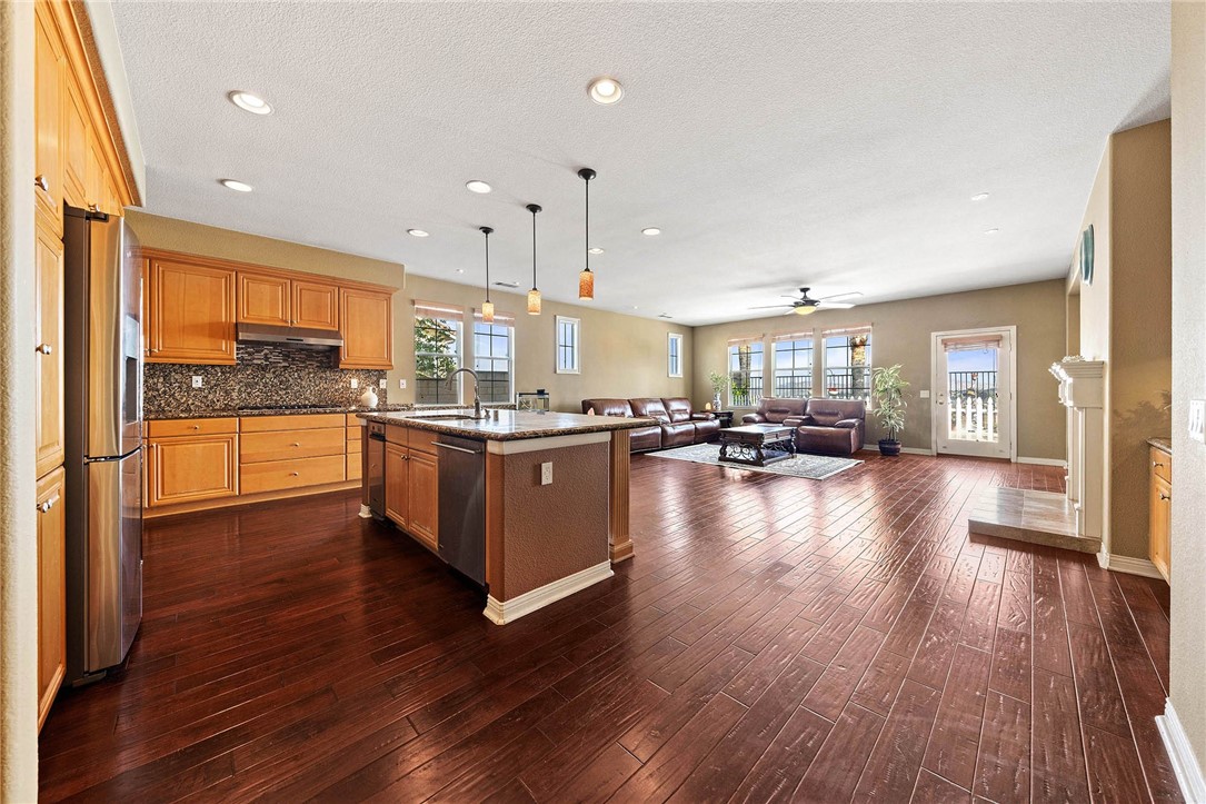 3165 Forest View