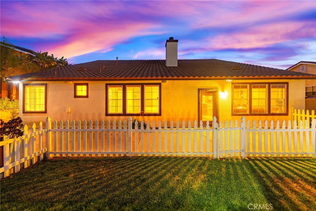 3165 Forest View