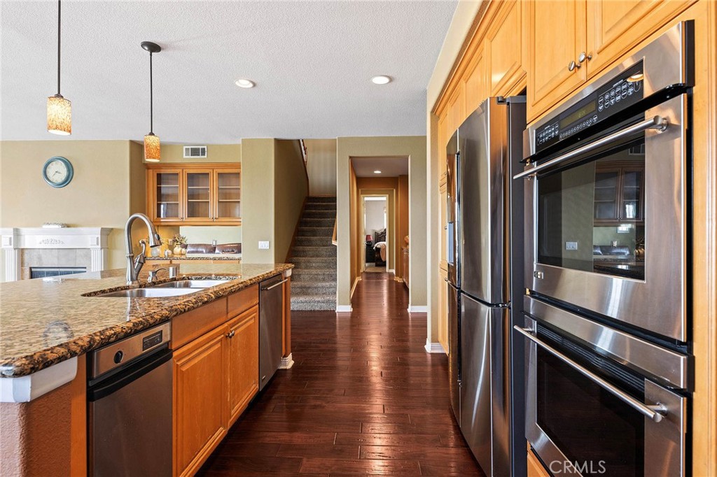 3165 Forest View