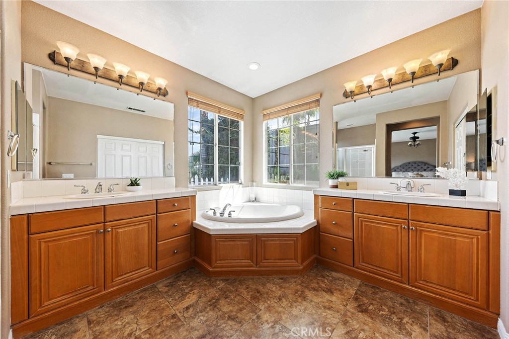 3165 Forest View