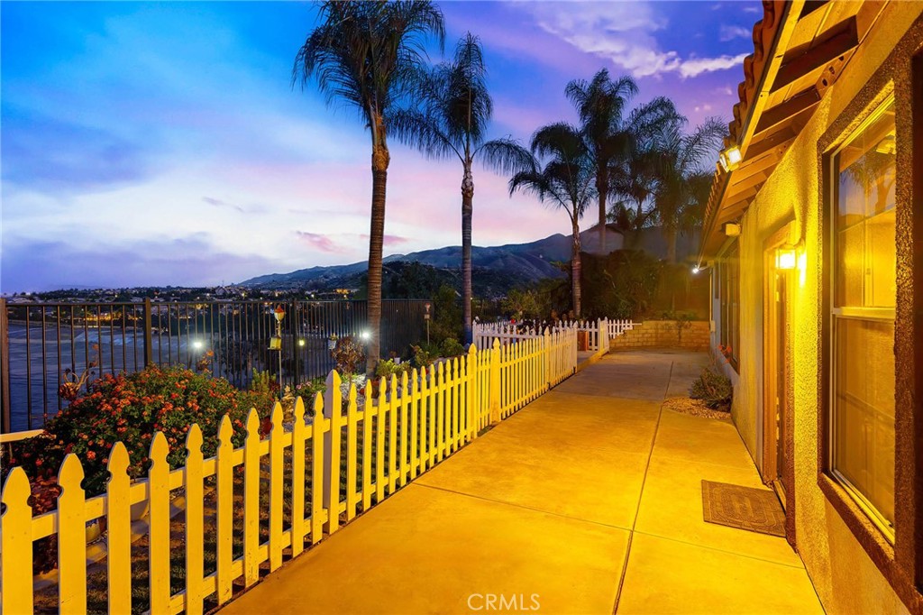 3165 Forest View