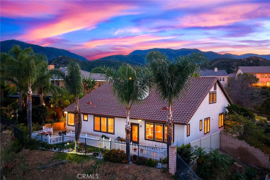 3165 Forest View
