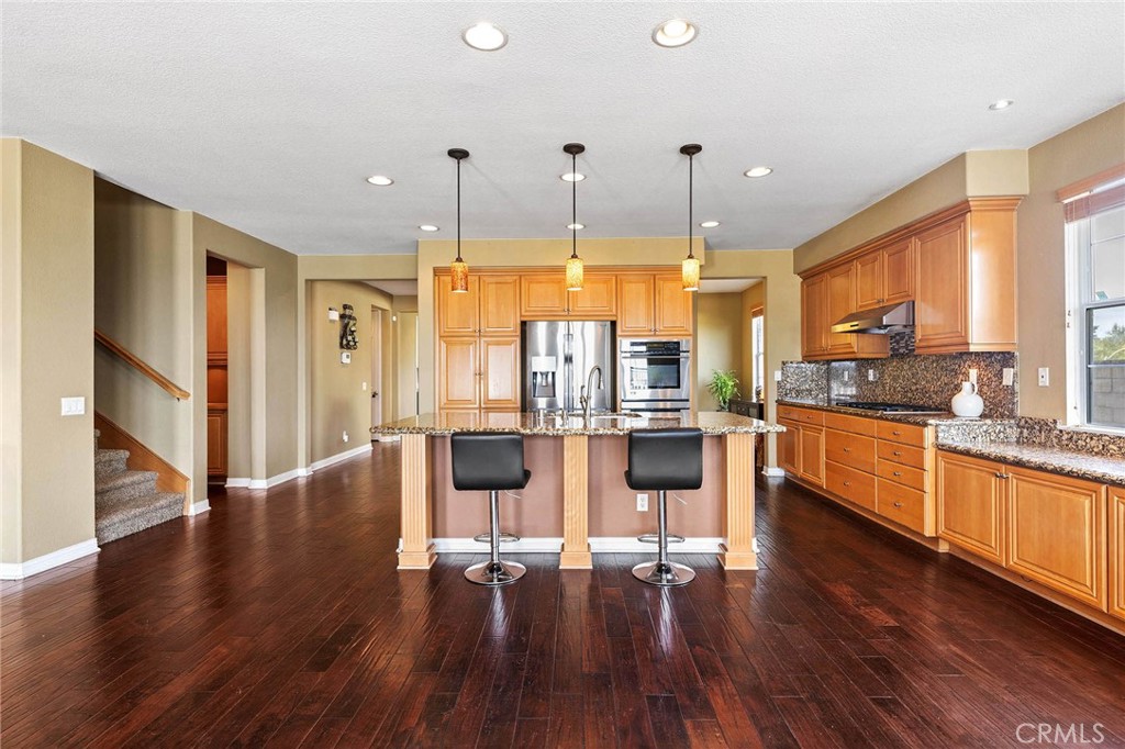 3165 Forest View