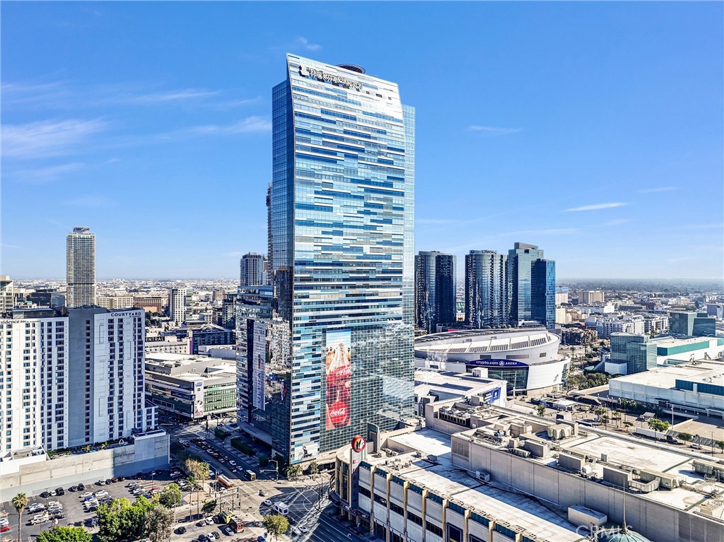 900 W Olympic Boulevard 50A