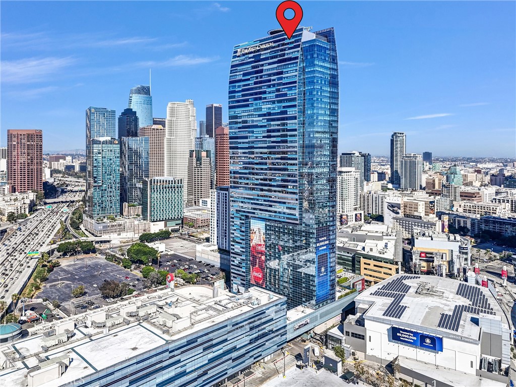 900 W Olympic Boulevard 50A