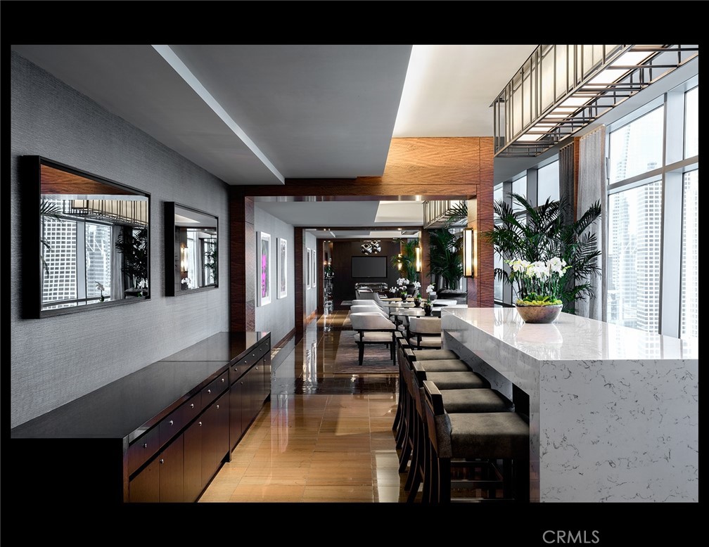 900 W Olympic Boulevard 50A