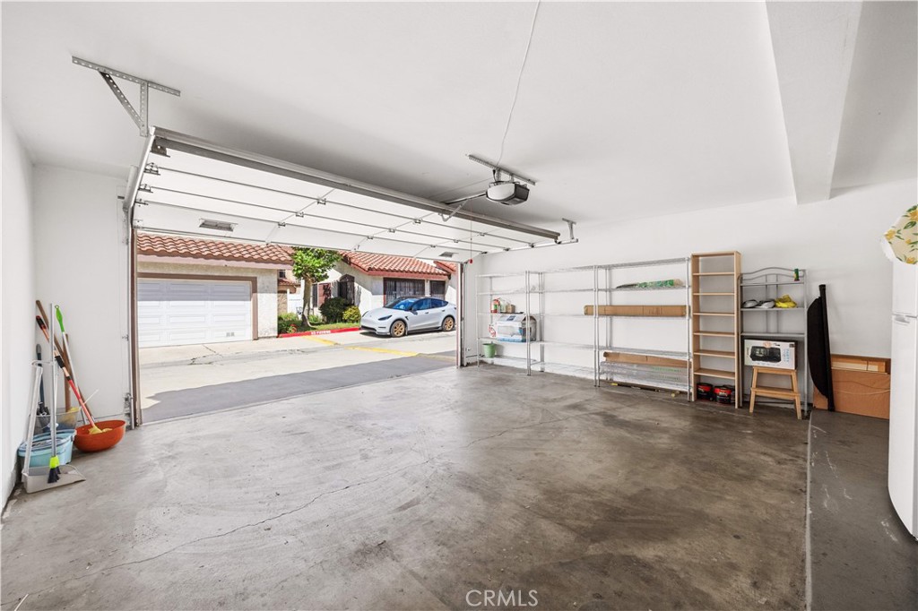 1121 E Grand Ave B