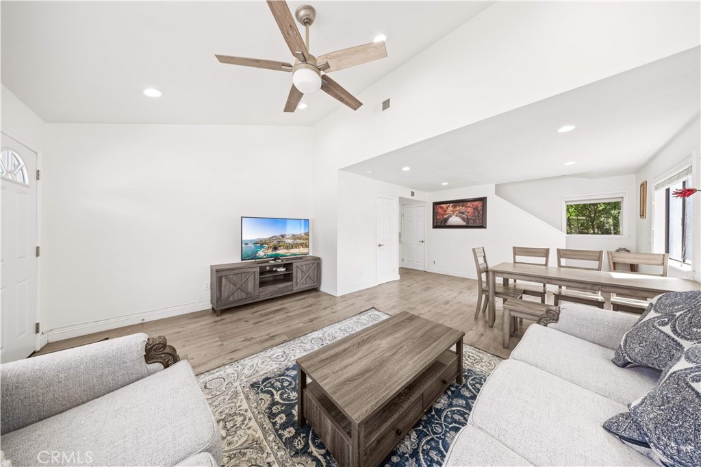 1121 E Grand Ave B