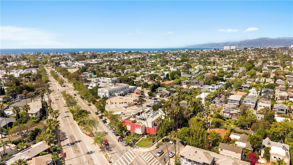 719 Venice Boulevard