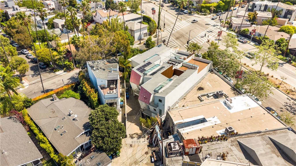 719 Venice Boulevard