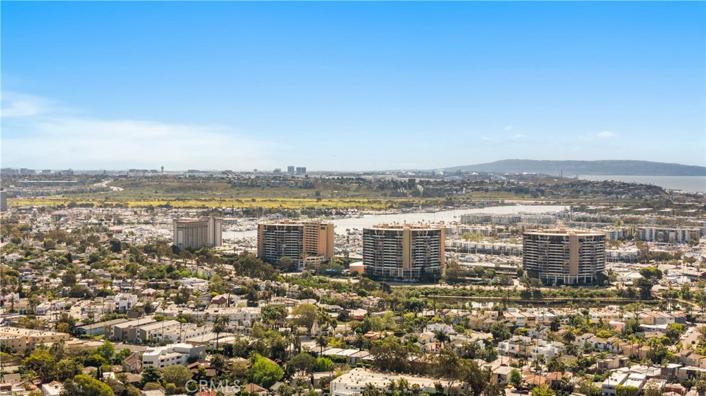 719 Venice Boulevard