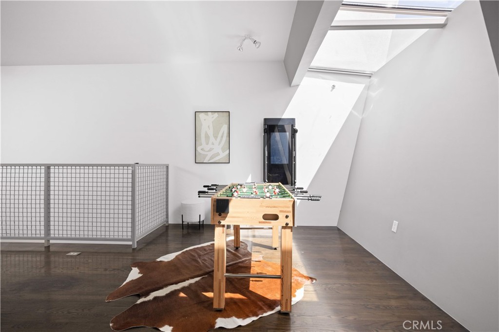 719 Venice Boulevard