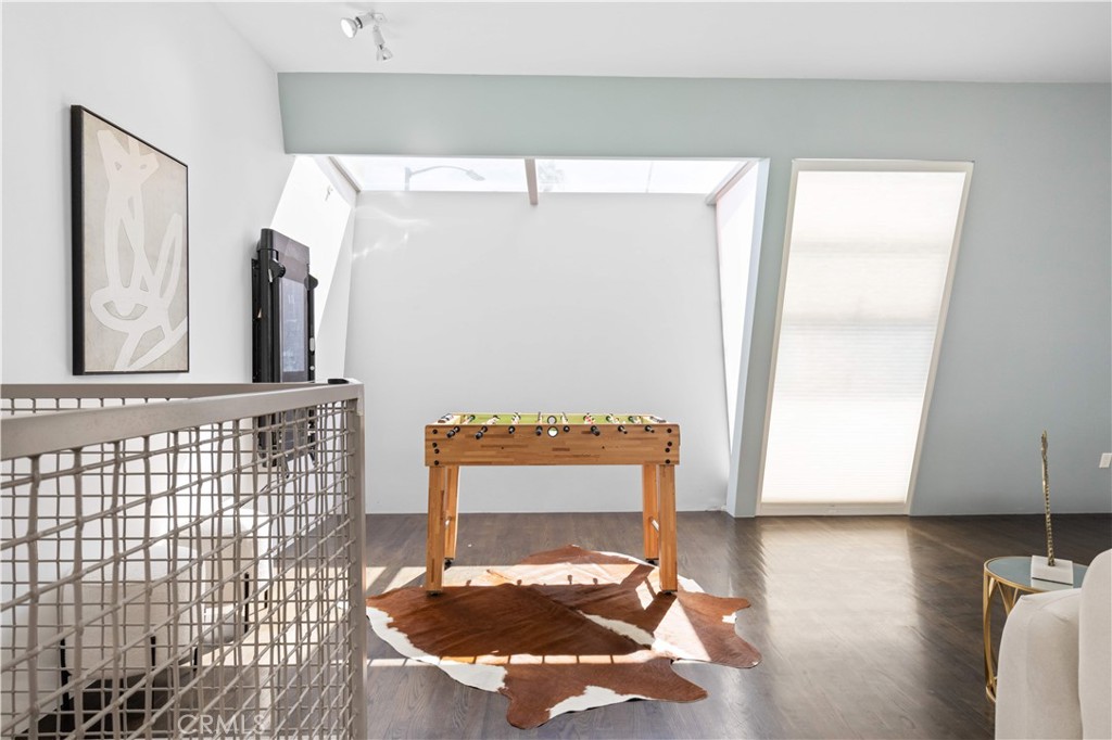 719 Venice Boulevard