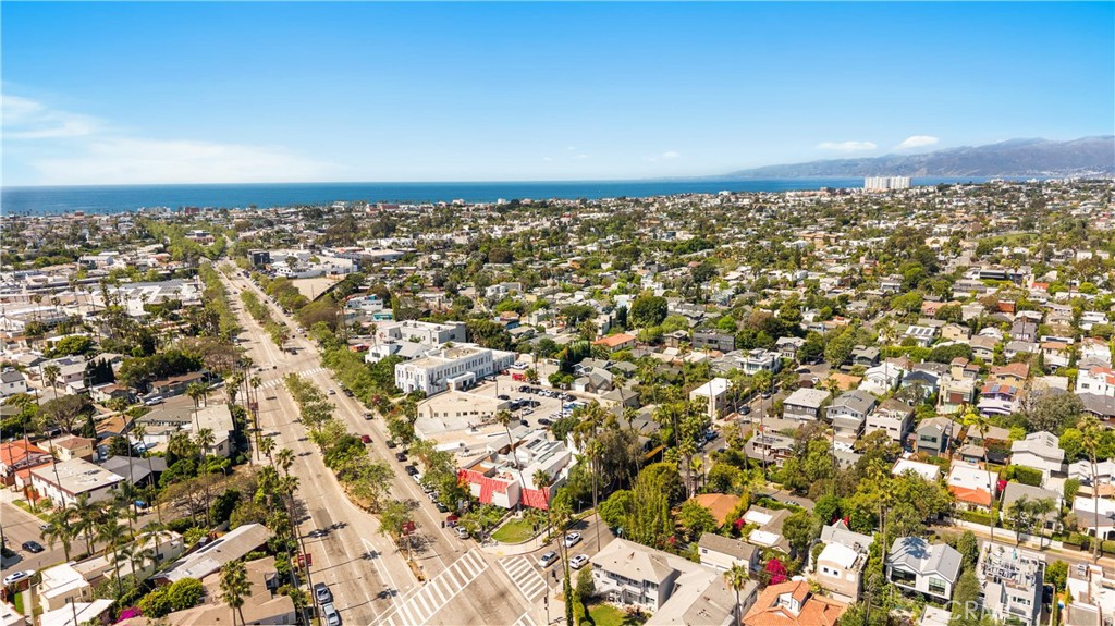 719 Venice Boulevard
