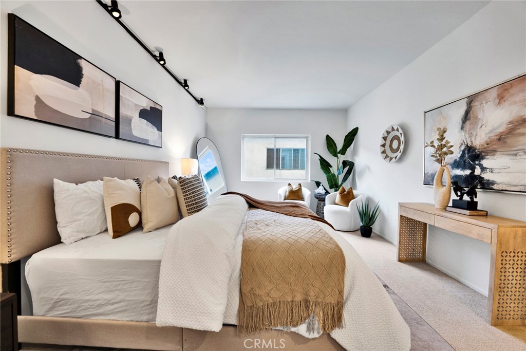 1800 Butler Avenue 104