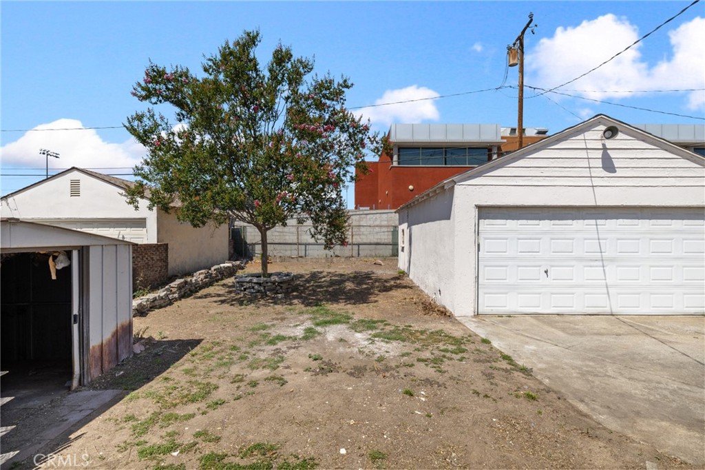 621 Kenmore