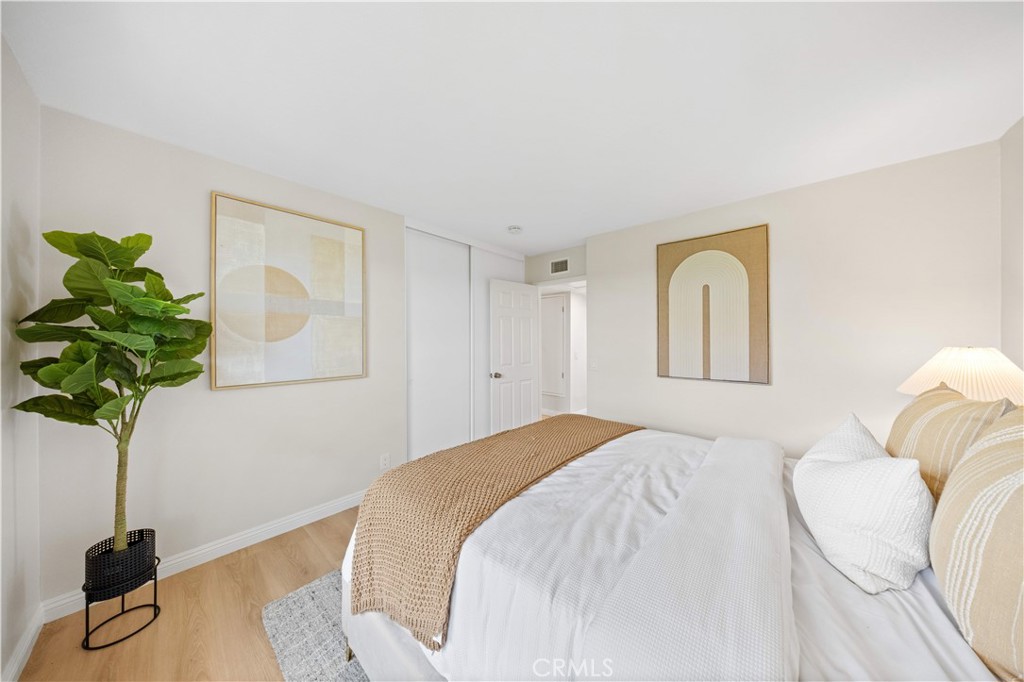 20105 Shadow Mountain