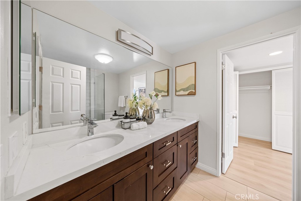 20105 Shadow Mountain