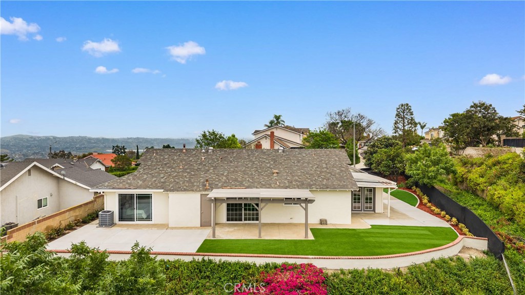 20105 Shadow Mountain