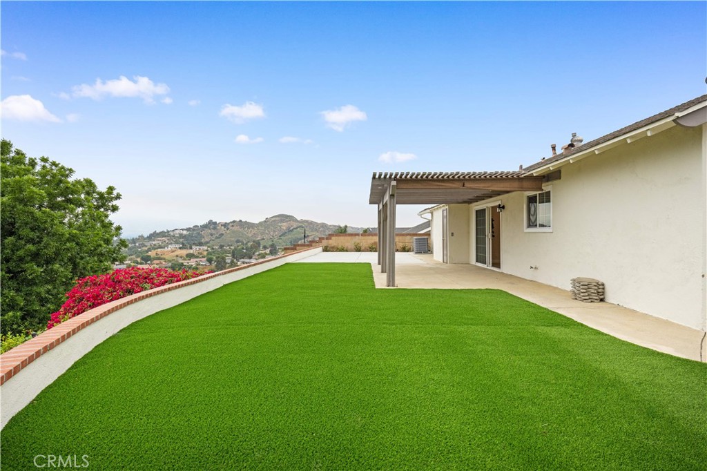 20105 Shadow Mountain