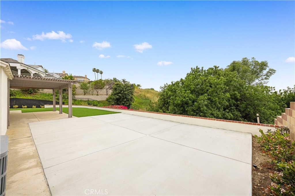 20105 Shadow Mountain