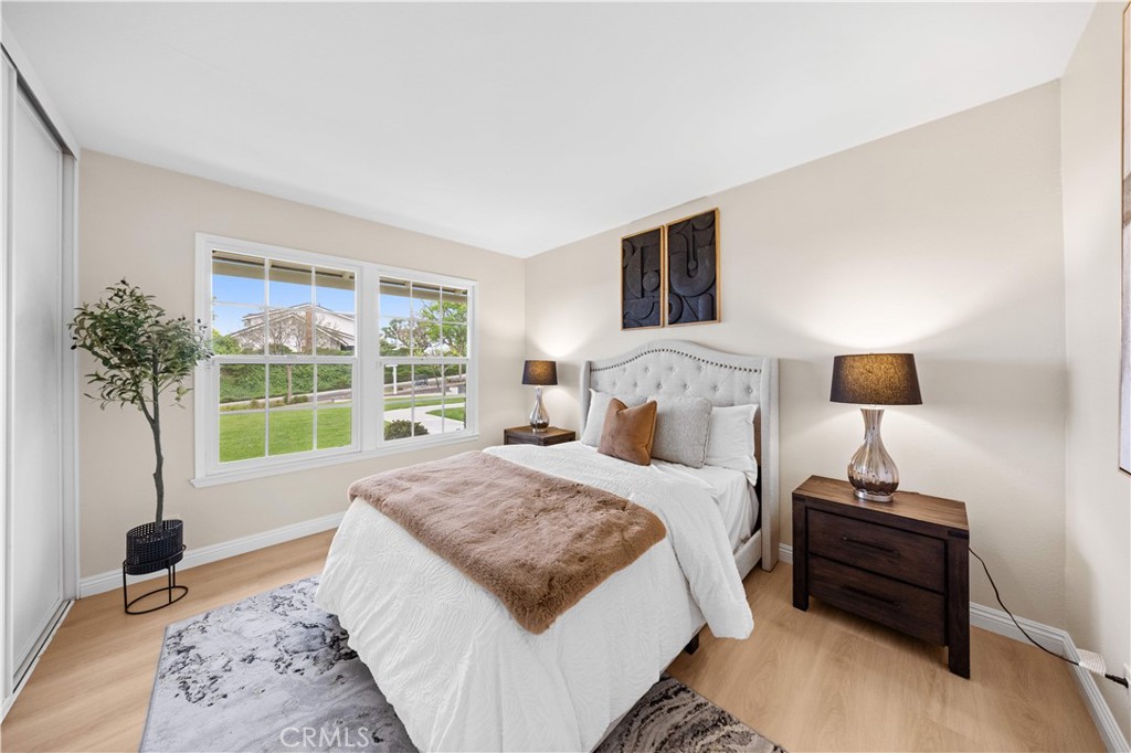 20105 Shadow Mountain