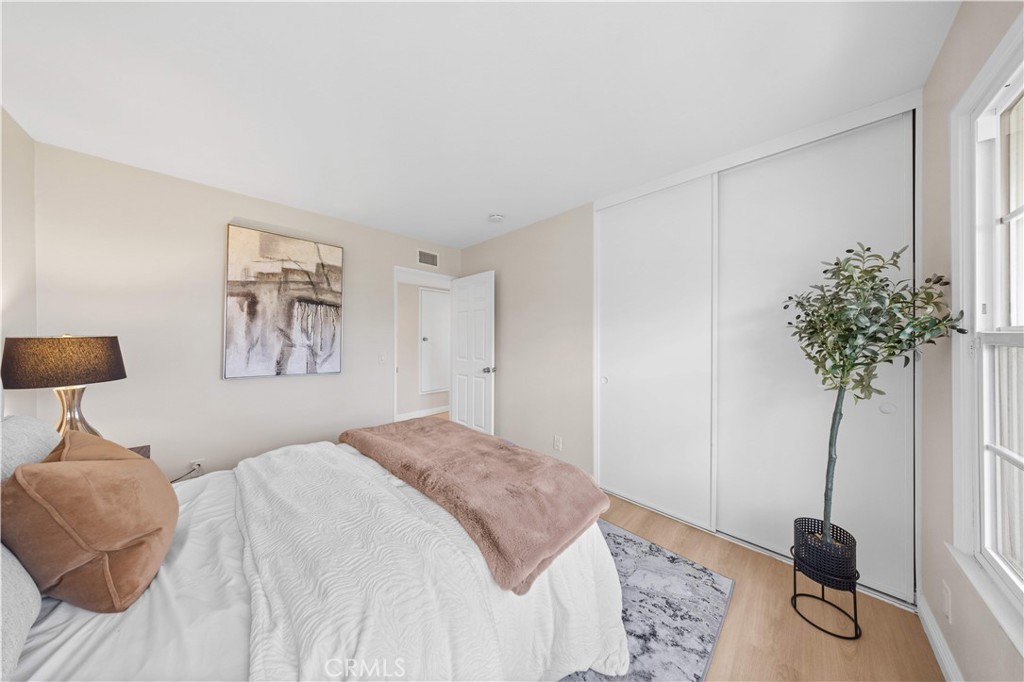 20105 Shadow Mountain