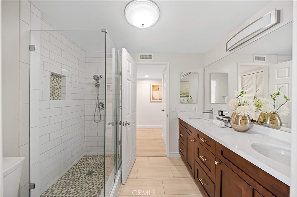 20105 Shadow Mountain