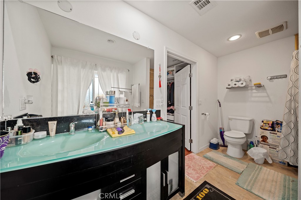 1454 Ameluxen Avenue