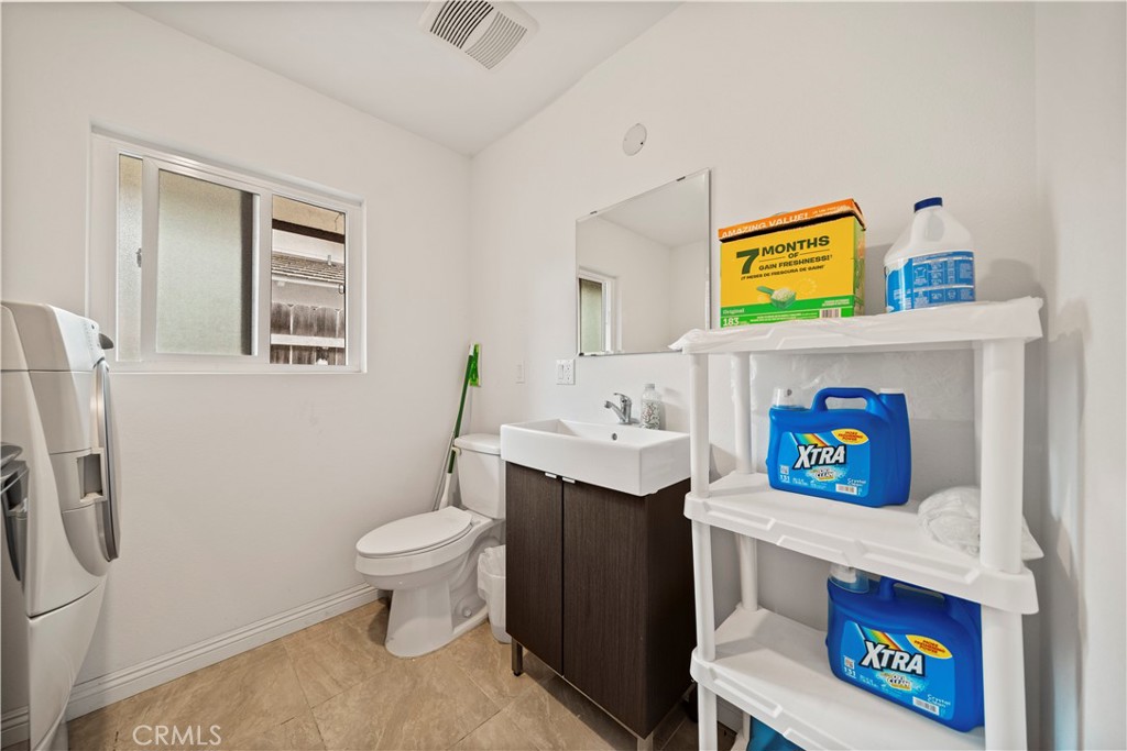 1454 Ameluxen Avenue