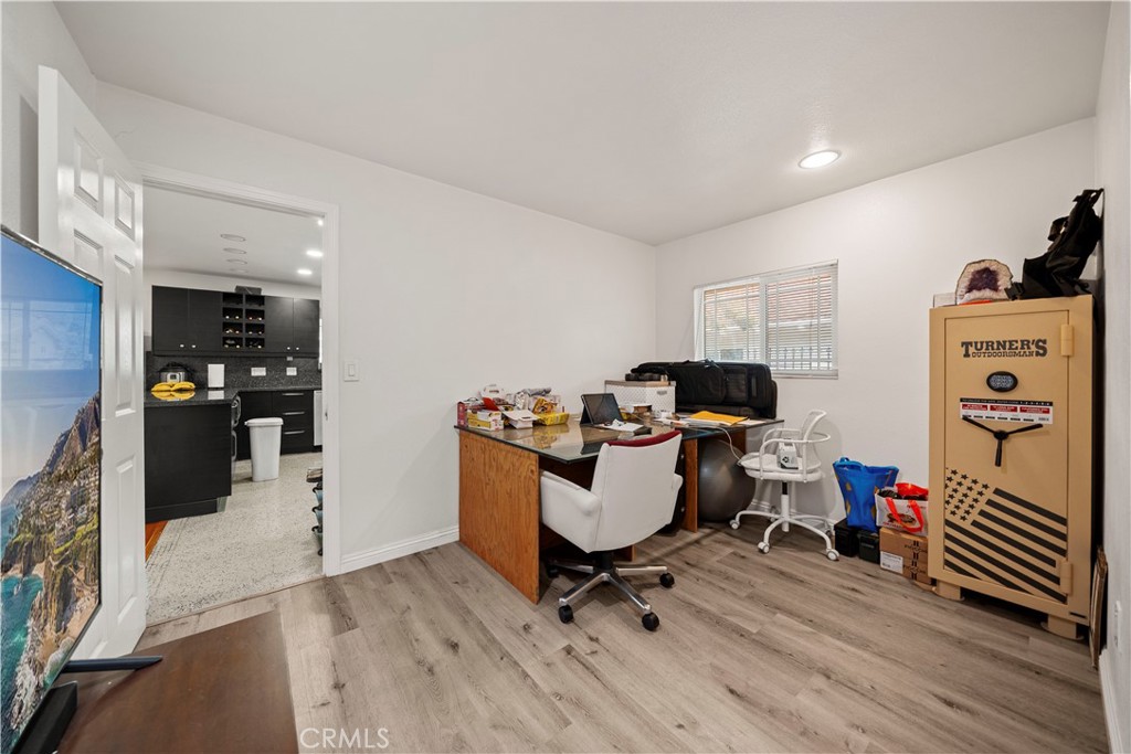 1454 Ameluxen Avenue