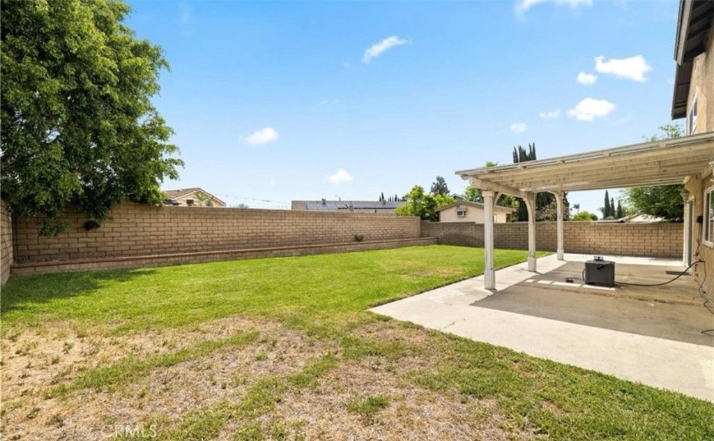 2631 S Cucamonga