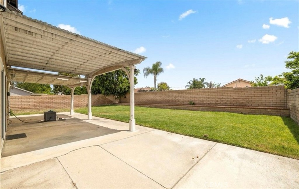 2631 S Cucamonga