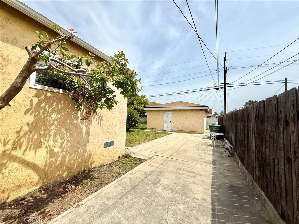 11458 S 2nd St Street
