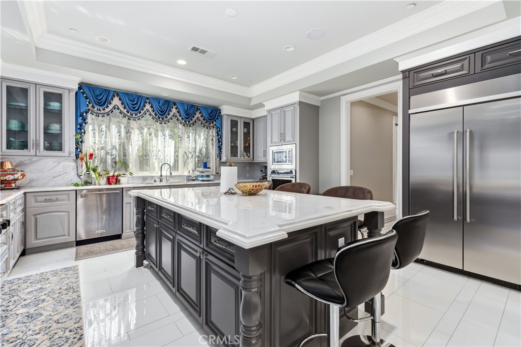 481 W Live Oak Avenue