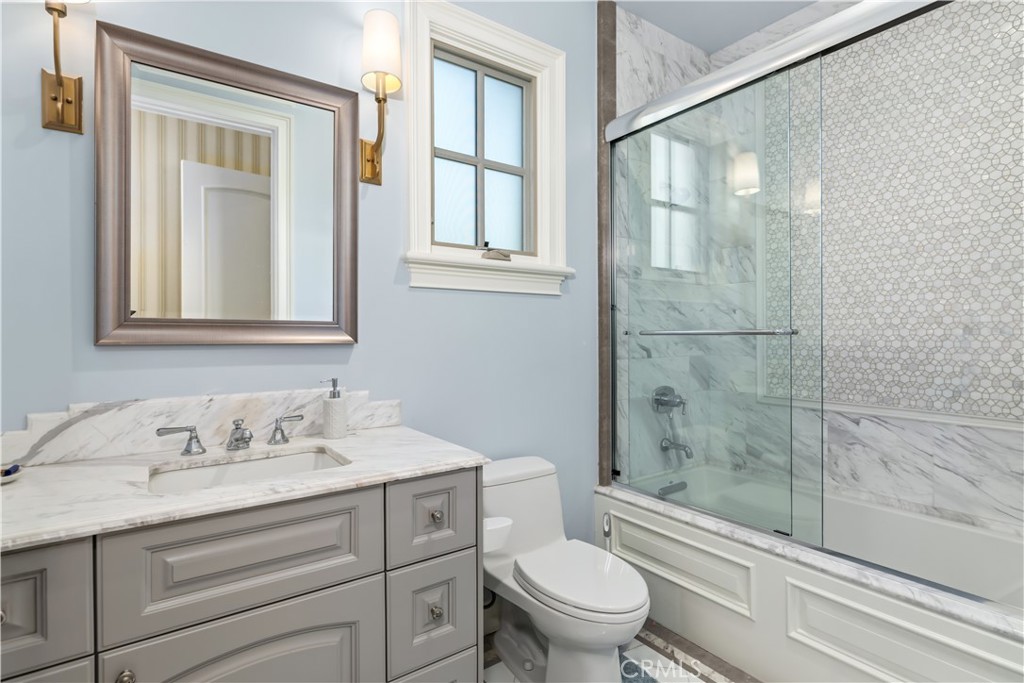 481 W Live Oak Avenue