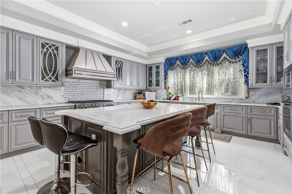 481 W Live Oak Avenue